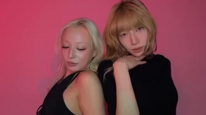 การฝึกใส่ส้นสูงครั้งแรกของ Bada | ผลลัพธ์จากการฝึกสอนโดยพี่ Funky