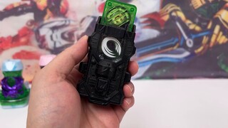 Girl Wenwen muốn tiết kiệm tiền để sản xuất Kamen Rider W Cyclone&Joker Hayate Ace Line Memory