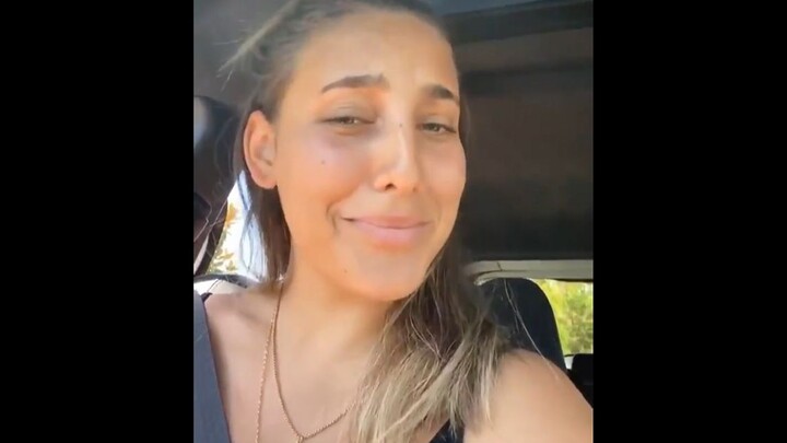 4-Year-Old Daughter Warmly Comforts Pregnant Mom: “Your pimples are beautiful, everything is beautif