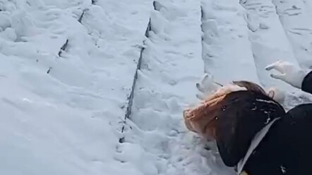 Quả nhiên, ai có tóc mái ngố đều không tầm thường.