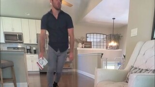 穿着旱冰鞋做家务，效率+50%，地板磨损程度+100%！