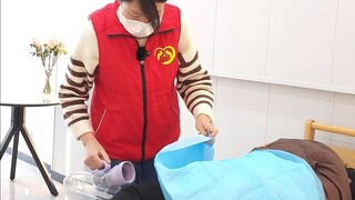 Helping bedridden elderly men use urinals