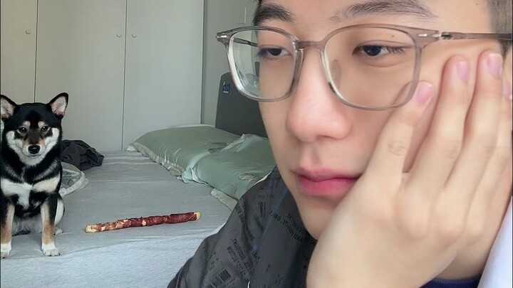 Setahun setelah lulus, aku pergi les—aku sudah jadi anak baik sekarang.