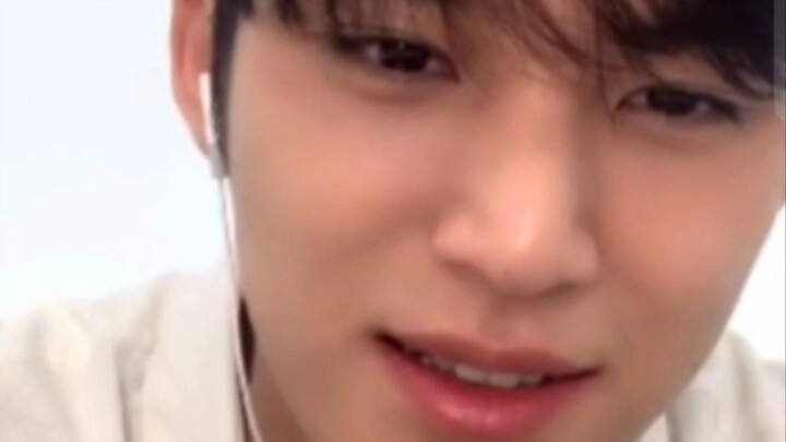 [SEVENTEEN/金珉奎视频签售]爱豆对自己过分了解怎么办