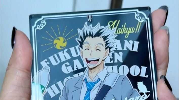 Biarkan orang luar menebak harga lembah voli tetapi versi orang tua