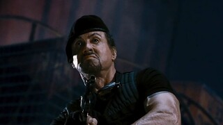 Jason Stein, Schwarzenegger và Stallone ở trong cùng một khung hình, và Boyka thực sự không đủ để xe