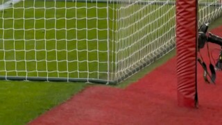 هدف لا يُصدق حتى بعد الإعادة!