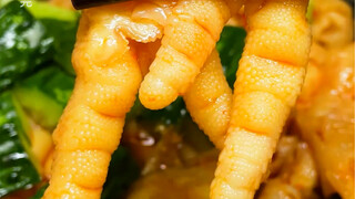 #Boneless Chicken Feet — who exactly is the little sweetheart here~~~ #Foodie #Must Watch Till The E