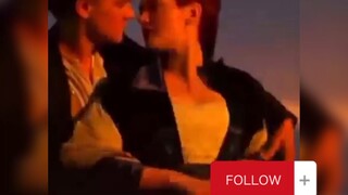Titanic phiên bản bể bóng 🙂