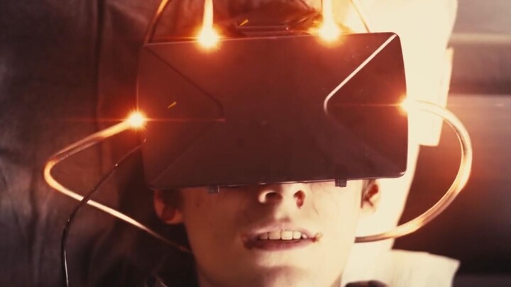 【Film Horor Pendek】Kacamata VR Terhubung Langsung ke Saraf Otak!