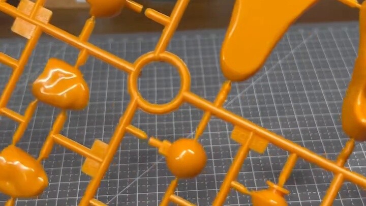 ผู้เชี่ยวชาญอีกคนเหรอ? อัตราส่วนราคาต่อประสิทธิภาพสูงสุด! ไทรันโนซอรัสต่อสู้แบบประกอบในประเทศ