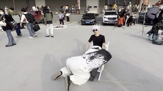 Video yang sangat bagus! Itu membuat tubuh bagian bawahku berputar dan naik ke langit! Perguruan Tin