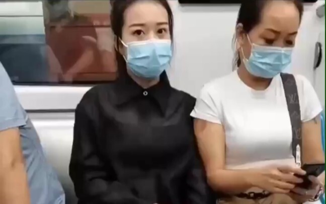 สายตาที่มองคนดูหนูในตำนานแห่งตำนาน!