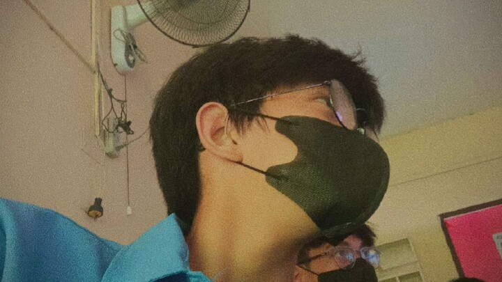 uy si idol pala toh ehh