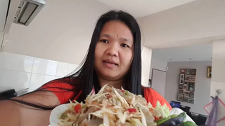 ส้มตำกุ้งสดเป็ดๆอซ่บๆจร้า เพจชื่อ ครัว ออลแลนด์