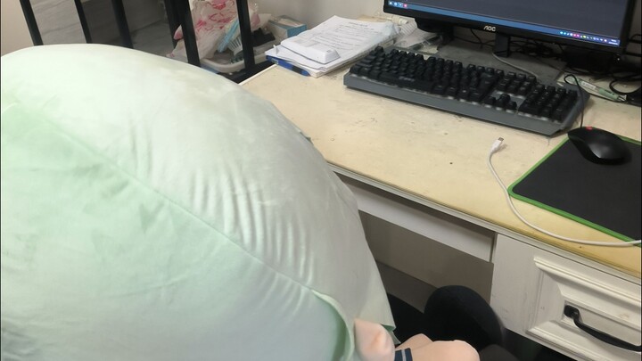 How did you know my giant doll arrived?