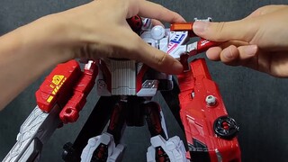 Fire truck + lion's enhanced combination Explosion Sentai Runner DX Runner Lion rescues Runner robot