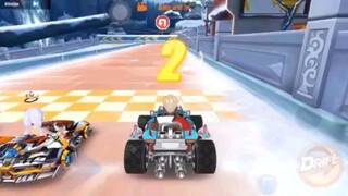 Trên tay con xe trông cực chiến đua rank việt