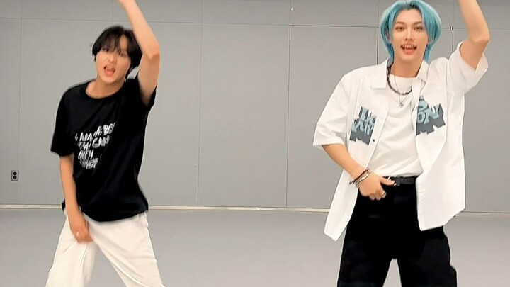 【NCT DREAM】★彡 You're like a 𝗬𝗼𝗴𝘂𝗿𝘁 𝗦𝗵𝗮𝗸𝗲 𝗬𝗼𝗴𝘂𝗿𝘁 𝗦𝗵𝗮𝗸𝗲 with #Felix