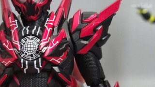 The drop to three cards? Bandai 2021 venue limited SHF Kamen Rider 01 Hell Locust Form!