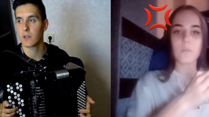 Accordion expert pretends to be a "rookie"