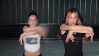 KATSEYE｜摇花手都如此强劲有力Gabriela~