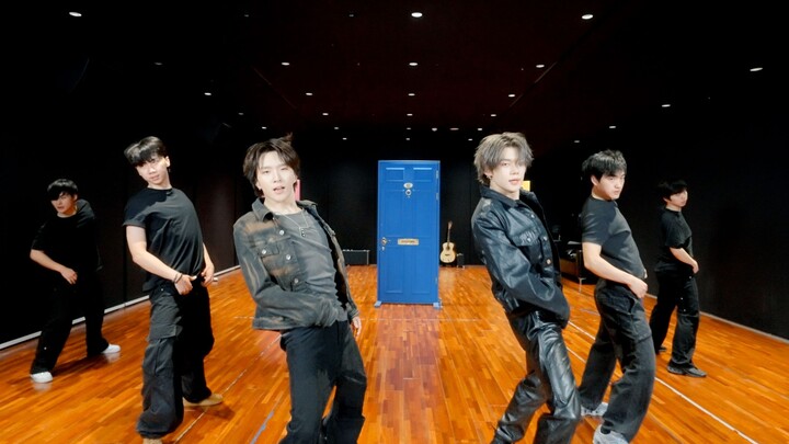 ‘Talk to You’ Relay Performance w/ WOONHAK of BOYNEXTDOOR | YEONJUN