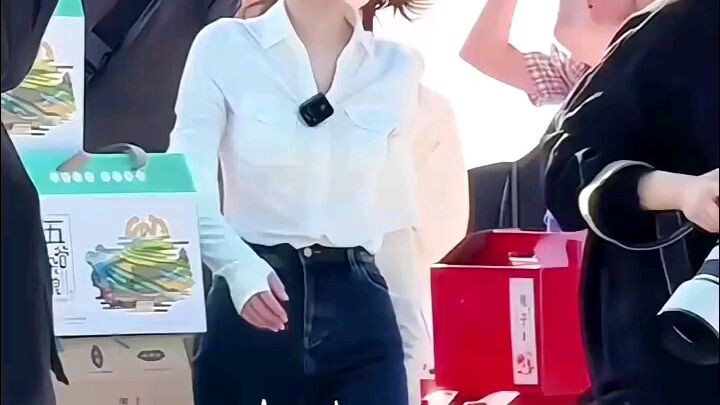 My daily dose of Lusi 😍🥰Throwback video during Love Ambition filming