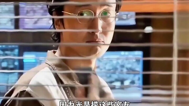 Baru setelah melihat Sun Yizhou dalam film "Kuat Bagai Batu", aku baru mengerti kenapa Zhang Wei ing