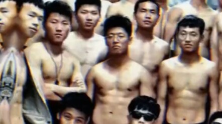 สองฝั่งนี้ตีกัน ฝ่ายไหนมีโอกาสชนะมากกว่ากัน? เชิญคอมเมนต์กันได้เลย #มหาวิทยาลัย #หลากมุมสังคม #ผลงาน