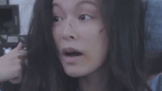 Di lokasi syuting "Moscow Operation", Janice Man menawarkan diri untuk menjambak rambutnya. Bukan ma