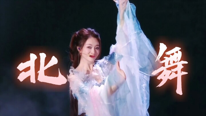 Li Xiaoran truly lives up to being a rigorously selected talent from the Beijing Dance Academy! She’