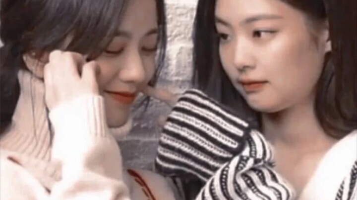 [Jisoo & Jennie] The Silly Everyday Life of Kindergarten Kids