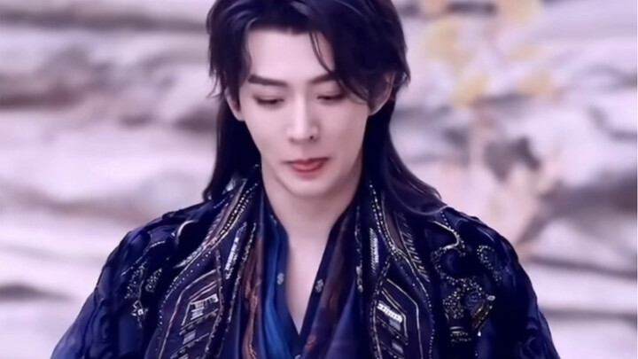 Is this the hero of my novel? ! I am so amazed! I won’t allow anyone to see Deng Wei’s smile! !