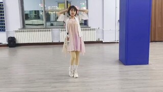 Vũ điệu "Hoa và trăng sánh đôi", cover