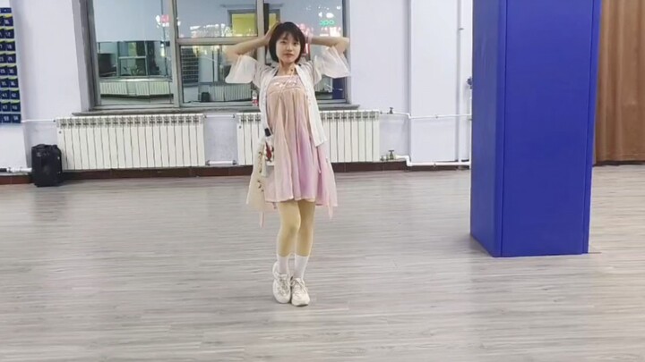 Vũ điệu "Hoa và trăng sánh đôi", cover