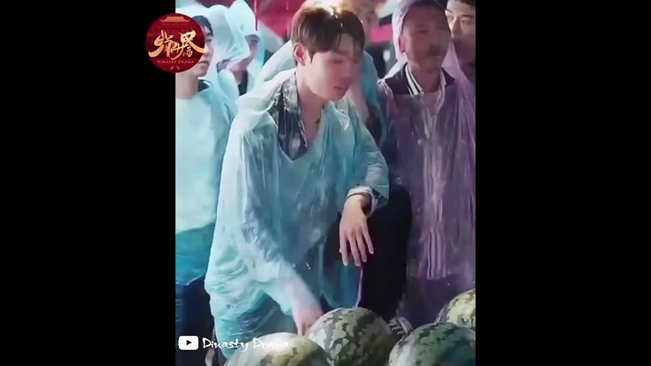 Ayah milyarder menyamar jadi Penjual Semangka Miskin - Dinasty Drama Sub Indo