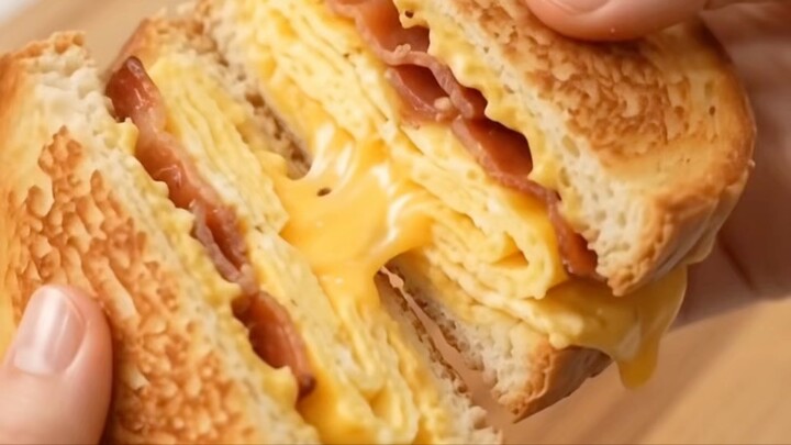 Sandwich Egg with Cheese