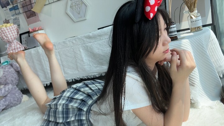 A Bilibili-style selfie studio review—just snap a quick clip!