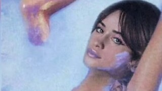ในที่สุดก็มาถึงแล้ว! ฟังเพลง "God Is A Woman" เวอร์ชั่นเต็มของ Camila Cabello