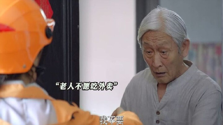 Để tránh bị đánh giá kém, anh chàng tặng luôn bữa trưa của mình cho khách – nào ngờ lại bước lên đỉn