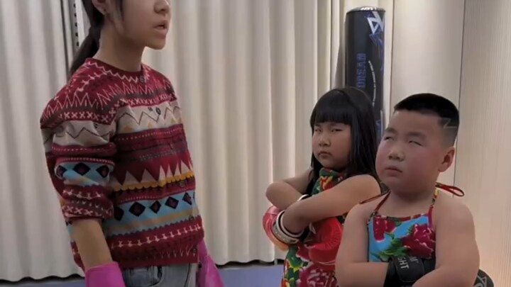 【Nguyên tác của Lão Đại, Lão Nhị, Tiểu Lão Tam】Đã cập nhật một video mới, mau vào xem ngay!