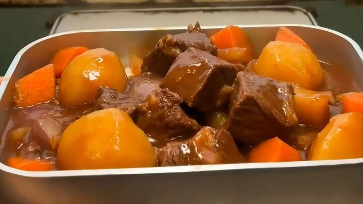 5 วันไม่ได้กินข้าว คุณป้าข้างบ้านมอบข้าวกล่องฟรีให้คุณ! กินหมดใน 1 นาทีรับรางวัล 1 พันล้าน!
