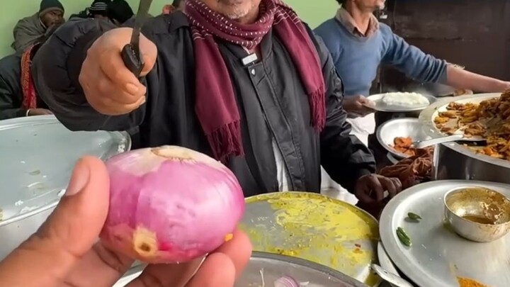 I’m Chovy—when you’re buying lamb, stay away from my onions!
