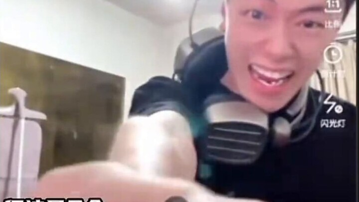 Tôi biết là rất khó, nhưng đây là mệnh lệnh! 😠😠