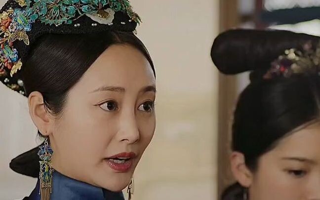 บางทีการที่พวกนางคุกเข่ากลางสายฝนอยู่หน้าประตูพระราชวังอี้คุน อาจไม่ได้ทำเพื่อพระชายาฉุนและโอรสของเธ