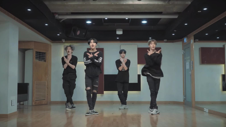 [KARD junior DSP N covers dance] Local trainee covers "GUNSHOT"!