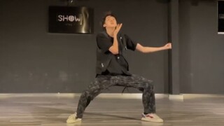 Phá vỡ chiều không gian! Video nhảy cover ca khúc "FEVER" của ENHYPEN của Zhao Rang thuộc nhóm R1SE 