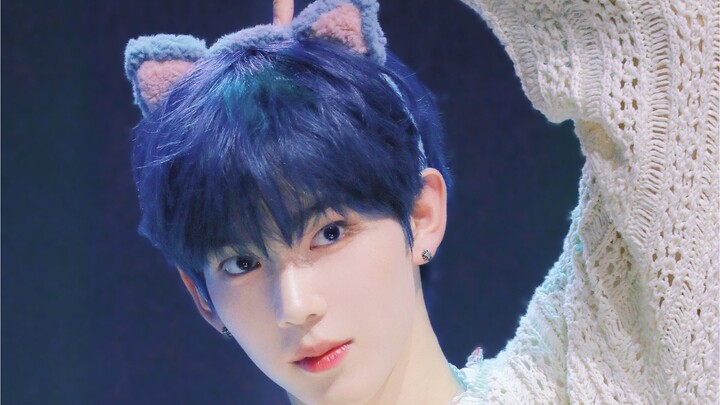Lun8 2001-born giant cat Chael's debut showcase random dance live recording