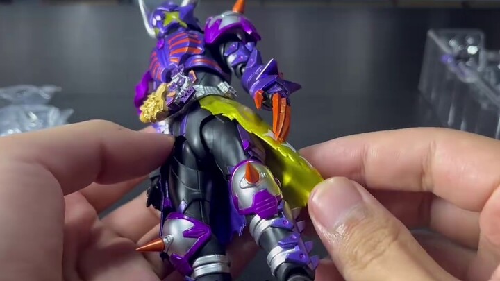 Niu Niu yang fanatik tidak takut akan kesulitan! Ulasan Unboxing Formulir SHF Kamen Rider Bull Frenz